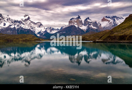 Le Lac Pehoe. parc national Torres del Paine, chili, magallanes Banque D'Images