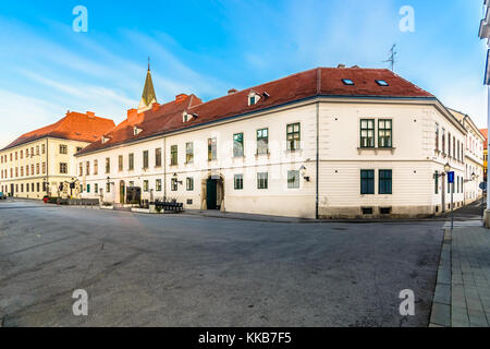 Vue panoramique à l'architecture ancienne à Zagreb, ville, quartier haut de la ville. Banque D'Images