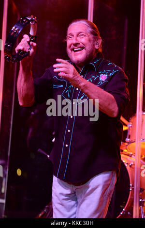 FORT LAUDERDALE, FL - 11 mars : Doug Gray du Marshall Tucker Band fonctionne à l'Amphithéâtre de Pompano Beach le 11 mars 2016 à Fort Lauderdale, Floride Personnes : Doug Gray Banque D'Images