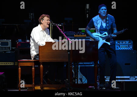 West Palm Beach, FL - 29 juin : Steve Winwood fonctionne à l'amphithéâtre de vodka parfait le 29 juin 2016 à West Palm Beach Florida : Steve Winwood Banque D'Images