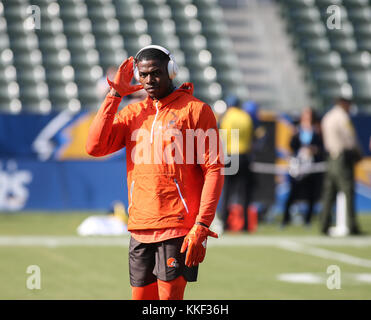 Carson, CA. 06Th Dec, 2017. Cleveland Browns receveur Josh Gordon avant l'avant-match NFL Cleveland Browns vs Los Angeles Chargers au Stubhub Center de Carson, Ca, 03 décembre 2017. (Photographe complète absolue & Company Crédit : Jevone Moore/Cal Sport Media Network Television (veuillez contacter votre représentant des ventes pour l'utilisation de la télévision. Credit : csm/Alamy Live News Banque D'Images