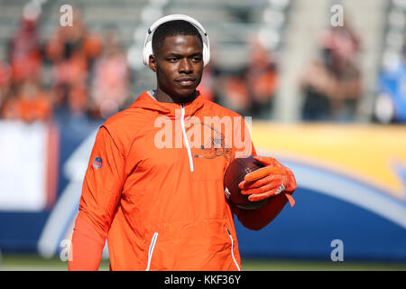 Carson, CA. 06Th Dec, 2017. Cleveland Browns receveur Josh Gordon avant l'avant-match NFL Cleveland Browns vs Los Angeles Chargers au Stubhub Center de Carson, Ca, 03 décembre 2017. (Photographe complète absolue & Company Crédit : Jevone Moore/Cal Sport Media Network Television (veuillez contacter votre représentant des ventes pour l'utilisation de la télévision. Credit : csm/Alamy Live News Banque D'Images