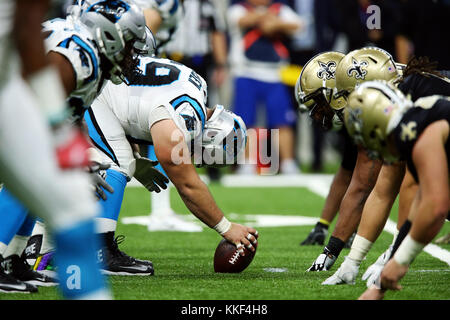 New Orleans, USA. 03 Décembre, 2017 - Lignes Carolina Panthers à New Orleans Saints à la Mercedes-Benz Superdome de New Orleans, LA. New Orleans Saints 31-21 win. Stephen Lew/CSM Banque D'Images