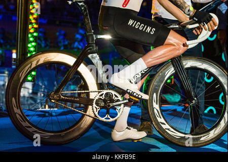 Sir Bradley Wiggins sur scène, au Vélodrome de Londres (Lee Valley), événement cyclisme de six jours. Banque D'Images