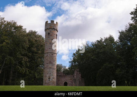 La ruine gothique à hardwick country park à sedgefield, dans le comté de Durham, Angleterre du Nord-Est. Banque D'Images