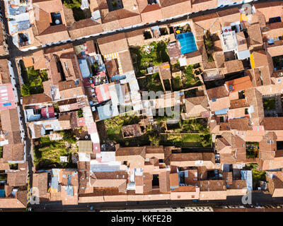 Toits de la ville de Cusco au Pérou vue aérienne Banque D'Images