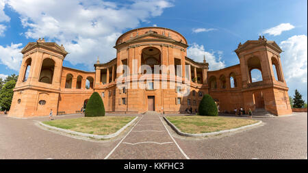 Escalier du Santuario della Beata Vergine di San Luca. Bologne, Emilie-Romagne, Italie. Banque D'Images