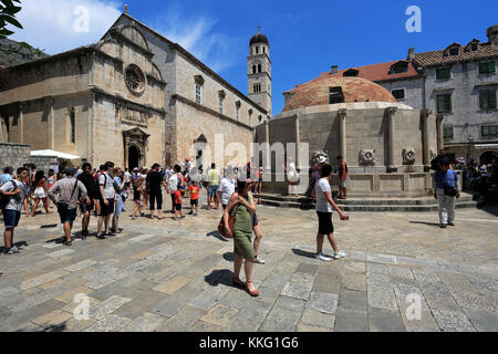 La grande fontaine, rue Main Onofrios, Dubrovnik, Dubrovnik-Neretva County, côte dalmate, Mer Adriatique, la Croatie, Balkans, Europe, UNESCO World Sa Banque D'Images