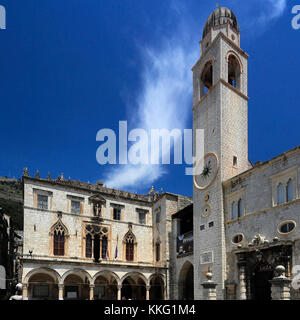 L'été, le clocher de l'ancien Couvent Dominicain, rue principale de Dubrovnik, Dubrovnik-Neretva County, côte dalmate, Mer Adriatique, la Croatie, Balkans Banque D'Images