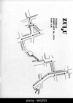 Une photographie de 1974 capturant un char du Zulu social Aid and Pleasure Club pendant le mardi gras de la Nouvelle-Orléans, montrant la participation dynamique du club à l'événement. Banque D'Images