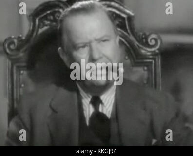 Charles Coburn était un acteur américain célèbre connu pour ses rôles comiques. Dans la bande-annonce de *Road to Singapore*, Coburn joue un rôle central dans le casting de ce film de 1940. Le film fait partie de la populaire série *Road* mettant en vedette Bob Hope et Bing Crosby. Banque D'Images