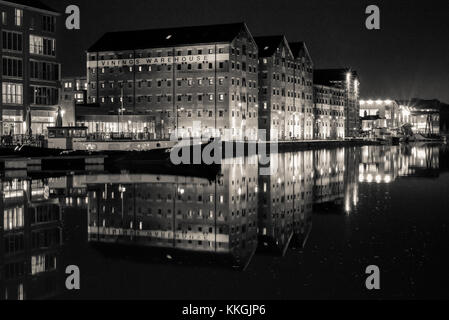 Nuit dans la région de Gloucester Docks Banque D'Images
