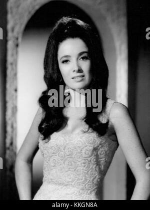 Linda cristal, actrice Argentine, connue pour son rôle dans la série télévisée *The High Chaparral* (1967), où elle incarne Victoria Cannon dans ce drame occidental. Banque D'Images