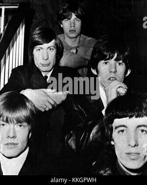 Les Rolling Stones, l'un des groupes de rock les plus influents de l'histoire, se forment en 1962. En 1965, le groupe connaît un succès rapide avec leur signature sonore, marquant une ère significative dans le développement de la musique rock. Banque D'Images