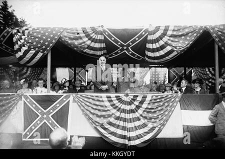 Discours du président Warren Harding - Confederate Memorial Day services - Cimetière national d'Arlington - 1922-06-05 Banque D'Images