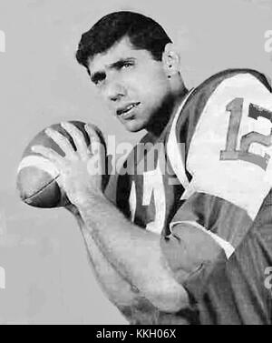 Namath, faisant référence à Joe Namath, un quaterback emblématique du football américain, est susceptible d'être associé à la période 1965. Ce fut une année importante dans son début de carrière car il s'est fait un nom dans le football professionnel. Banque D'Images