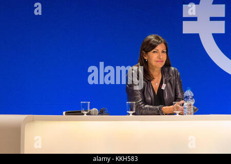 Paris, France. 30 novembre, 2017. Anne Hidalgo, Maire de Paris, assiste à €.jour Paris 2017 Crédit : Paul-Marie Guyon/Alamy Live News Banque D'Images