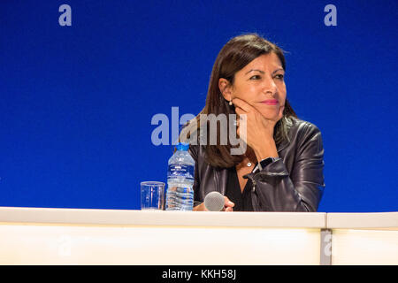 Paris, France. 30 novembre, 2017. Anne Hidalgo, Maire de Paris, assiste à €.jour Paris 2017 Crédit : Paul-Marie Guyon/Alamy Live News Banque D'Images