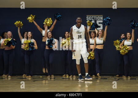 Washington, DC, USA. 29 Nov, 2017. BO ZEIGLER (35) célèbre au cours de la partie tenue à Charles E. Smith Center à Washington, DC. Credit : Amy Sanderson/ZUMA/Alamy Fil Live News Banque D'Images