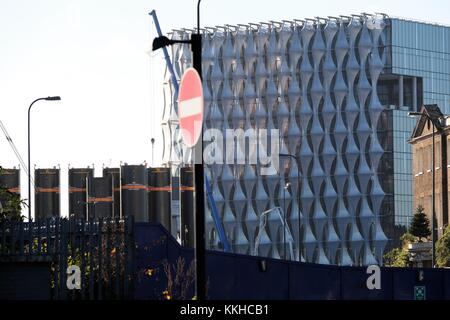 Londres, Royaume-Uni. 1er décembre 2017. New US Embassy, Nine Elms, Vauxhall est presque terminé : Crédit : Londonphotos/Alamy Live News Banque D'Images