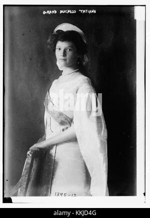 Grand duchesse Tatiana Nikolaevna de Russie (1897-1918) en robe de cour en 1910. Grande duchesse Tatiana en robe de cour 1910 Banque D'Images