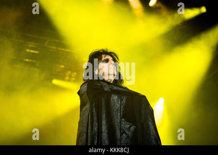 Milan, Italie. 30Th nov, 2017. l'American hard rock singer et song-writer Alice cooper en photo sur scène comme il l'effectue en direct à alcatraz milan Italie. crédit : Roberto finizio/pacific press/Alamy live news Banque D'Images