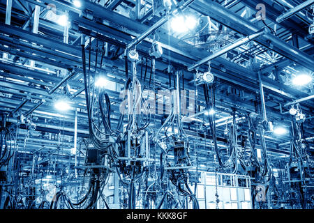 Les lignes de production automobile, l'automatisation de l'équipement, les lignes électriques. Banque D'Images