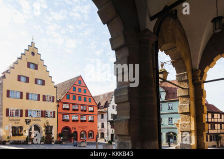 Allemagne, Bavière, Route Romantique, Rothenburg ob der Tauber, restaurants et cafés dans la place du marché Banque D'Images