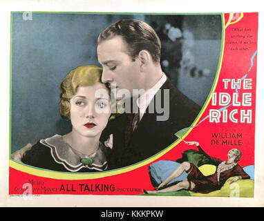 La carte de lobby « Idle Rich » représente une scène ou un personnage du film « Idle Rich », un film du début du XXe siècle qui dépeint probablement la dynamique sociale des individus riches à cette époque. Banque D'Images
