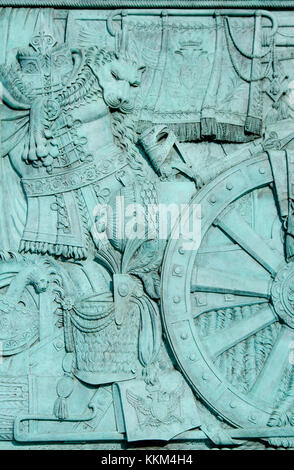 Paris, France. Place Vendome / Colonne Vendôme (1ère Arr) 1810, célébrant la victoire de Napoléon à Austerlitz. Détail de la base Banque D'Images