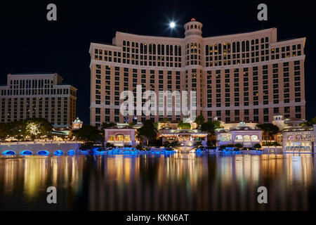Pleine lune sur le Bellagio, las vegas. Banque D'Images