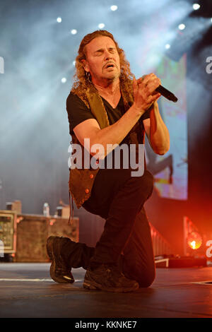 MIAMI FL - 02 JUILLET : Fher Olvera de Mana se produit à l'AmericanAirlines Arena le 2 juillet 2015 à Miami, Floride. Personnes: Fher Olvera Banque D'Images