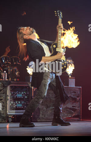 MIAMI FL - 02 JUILLET : Sergio Vallon de Mana se produit à l'AmericanAirlines Arena le 2 juillet 2015 à Miami, Floride. Personnes: Sergio Vallin Banque D'Images