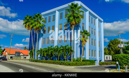 George Town, Grand Cayman, îles Caïmans, Nov 2017, l'immeuble de bureaux Centre Port Banque D'Images