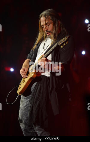 MIAMI FL - 02 JUILLET : Sergio Vallon de Mana se produit à l'AmericanAirlines Arena le 2 juillet 2015 à Miami, Floride. Personnes: Sergio Vallin Banque D'Images