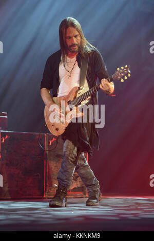 MIAMI FL - 02 JUILLET : Sergio Vallon de Mana se produit à l'AmericanAirlines Arena le 2 juillet 2015 à Miami, Floride. Personnes: Sergio Vallin Banque D'Images