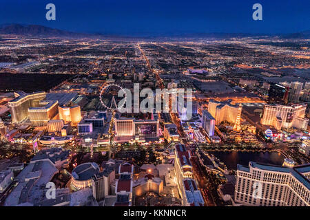 La bande, la photographie aérienne à partir d'hélicoptères au crépuscule, Las Vegas, Nevada, USA Banque D'Images