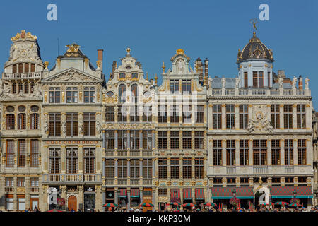 Bruxelles, Belgique - 23 septembre 2017 : les touristes à la Grand Place à Bruxelles, Belgique Banque D'Images