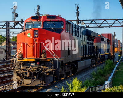 Un mille de long train de quitter la cour de Homewood, illinoid Banque D'Images