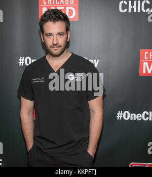 Arrivées pour la 3e Journée annuelle de la presse de Chicago avec des membres de Chicago Fire, Chicago Med et Chicago P.D. avec : Colin Donnell où : Chicago, Illinois, États-Unis quand : 30 Oct 2017 crédit : WENN Banque D'Images