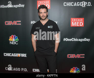 Arrivées pour la 3e Journée annuelle de la presse de Chicago avec des membres de Chicago Fire, Chicago Med et Chicago P.D. avec : Colin Donnell où : Chicago, Illinois, États-Unis quand : 30 Oct 2017 crédit : WENN Banque D'Images
