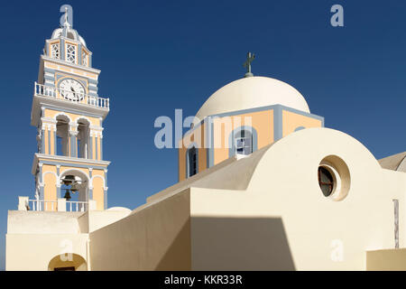 Église catholique romaine à Fira, île Santorin, la mer Égée, les Cyclades, îles de la mer Égée, Grèce Banque D'Images