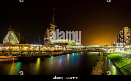 Nuit à Bremerhaven, joliment illuminé Banque D'Images