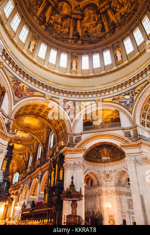 L'Angleterre, Londres, St Paul's Cathedral, vue intérieure Banque D'Images