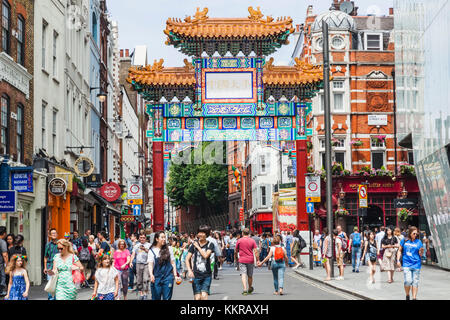 L'Angleterre, londres, leicester square, Chinatown, le chinois gate Banque D'Images