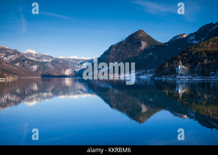 L'Autriche, Styrie, Bad Aussee, lkae grundlsee, hiver Banque D'Images