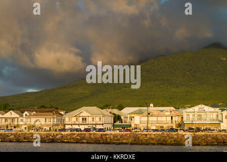 Saint Kitts et Nevis, Nevis, Charlestown, Waterfront Buildings Banque D'Images