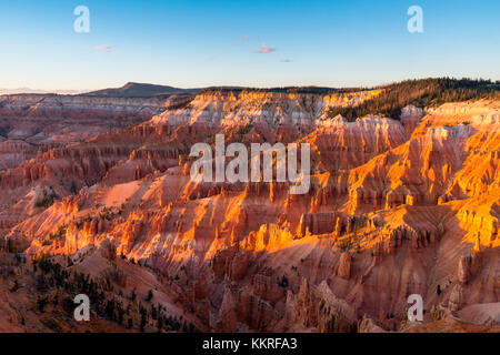 Coucher du soleil à Cedar Breaks National Monument, Cedar City, Utah, USA Banque D'Images