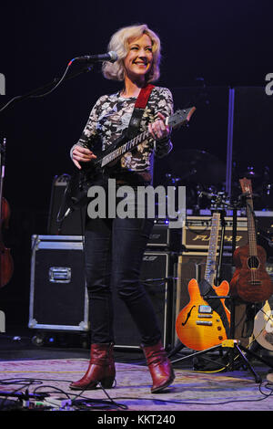 HOLLYWOOD FL - 04 JANVIER : Amanda Shires se produit au Hard Rock Live au Seminole Hard Rock Hotel & Casino le 4 janvier 2015 à Hollywood, Florida People : Amanda Shires Banque D'Images