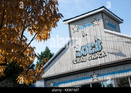 Un logo à l'extérieur d'un restaurant Joe's Crab Shack à Fairfax, en Virginie, le 26 novembre 2017. Banque D'Images